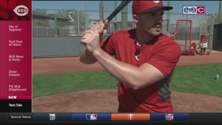 Adam Duvall demonstrates batting stance and swing mechanics