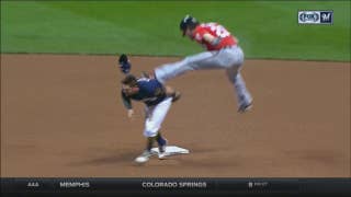 WATCH: Brewers' Sogard tags leaping runner at 2nd
