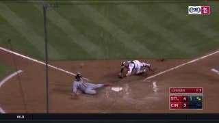 WATCH: José Martínez beats throw home to score for Cardinals