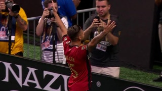 Hector Villalba scores the goal of the day with an absolute rocket for Atlanta United
