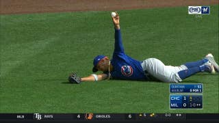 Jon Jay lays out to catch line drive