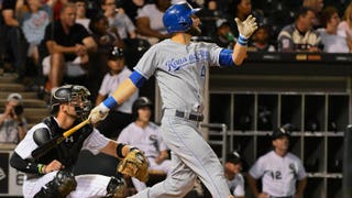 WATCH: Gordon homers, Merrifield hits bases-clearing double in Royals' victory