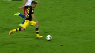 Christian Pulisic scores brilliant goal to put Dortmund up 3-0 over Hamburg
