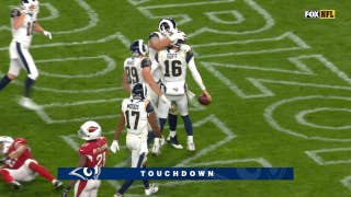 Jared Goff calls his own number for 9-yard touchdown run