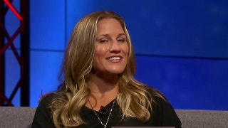Barb Honchak and Miesha Tate discuss getting prepared for fights with slaps to the face