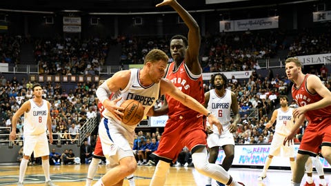 Steven Adams injured in Oklahoma City Thunder's pre-season opener against Rockets