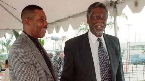 NBA Hall of Famer Hawkins dies at 75