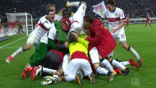 Chadrac Akolo scores in stoppage time for Stuttgart win | 2017-18 Bundesliga Highlights