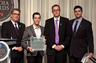 Hockey Hall of Fame honors the late Dave Strader