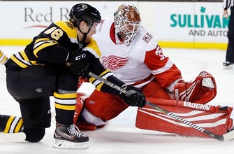 
					Bergeron scores 2 for Bruins in 3-1 win over Red Wings (Dec 23, 2017)
				
