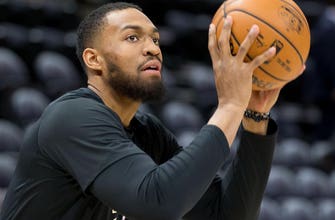 
					Bucks' Parker expects to know target date for return this week
				