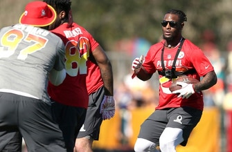 
					Steelers RB Le'Veon Bell optimistic about contract progress
				