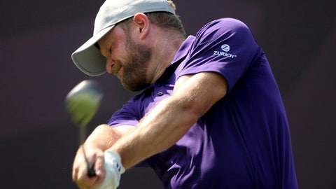 Donaldson Leads In Dubai, McIlroy Lurks