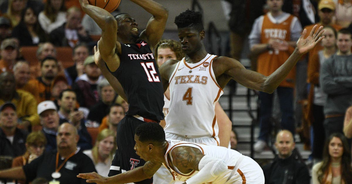 Texas freshman Mo Bamba leaving school for NBA draft
Texas freshman Mo Bamba leaving school for NBA draft