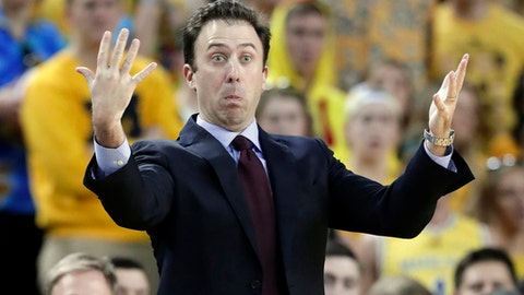 Gophers fall to Michigan in overtime Gophers fall to Michigan in overtime