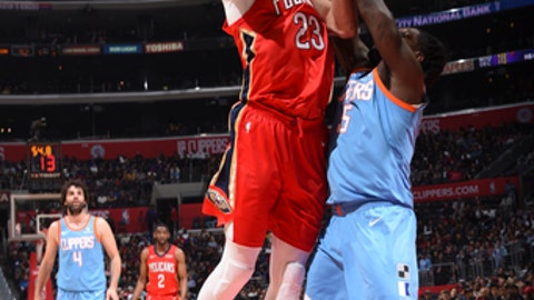 LOS ANGELES CA- MARCH 6 Anthony Davis #23 of the New Orleans Pelicans shoots the ball against the LA Clippers
