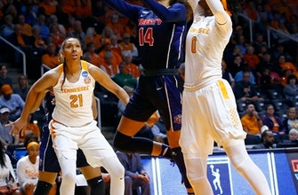 
					Strong 3rd quarter lifts Tennessee to 100-60 rout of Liberty
				
