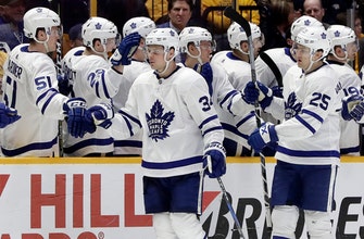 Matthews scores as Leafs down Predators 5-2 (Mar 23, 2018)