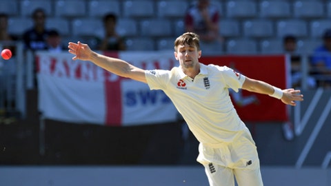 Nicholls reaches 50 as rain continues to dog first test Nicholls reaches 50 as rain continues to dog first test