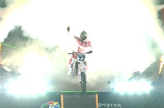 Justin Brayton makes history with his first career 450 win | 2018 MONSTER ENERGY SUPERCROSS