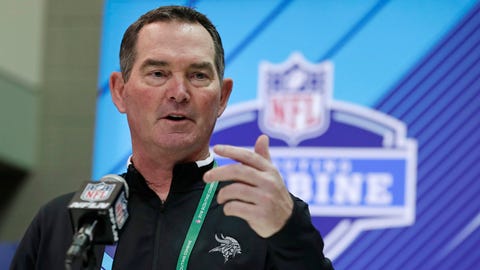 Vikings' decision to wait on QB says everything