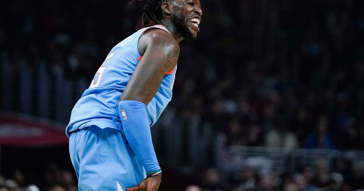 Clippers resign forward Montrezl Harrell to two-year deal
Clippers resign forward Montrezl Harrell to two-year deal