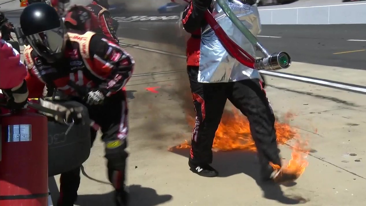 Cole Custer S Pit Crew Member Catches On Fire 2018 Nascar