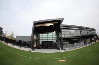 
					LAFC opens $30 million training facility
				