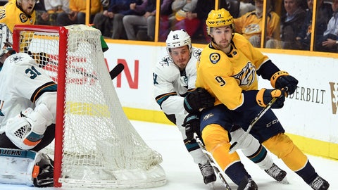 Avalanche loses Game 1 of playoffs in Nashville, 5-2