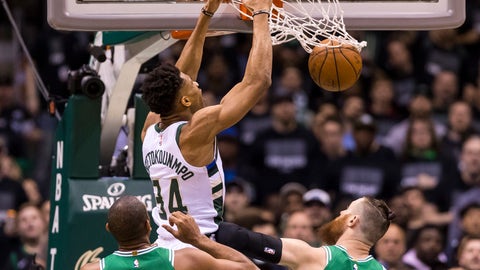 Giannis Antetokounmpo Responds to Jabari Parker's Playing Time Complaints Giannis Antetokounmpo Responds to Jabari Parker's Playing Time Complaints