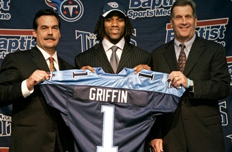 Michael Griffin signs 1-day contract, retires with Titans