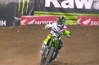 Eli Tomac claims 450 main event in Las Vegas  | 2018 MONSTER ENERGY SUPERCROSS