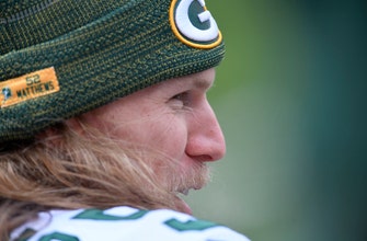 Packers says no long-term concern after Matthews hit in nose