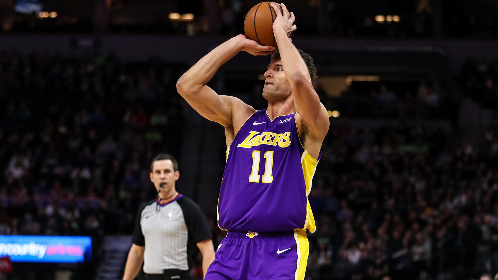 Bucks Agree To One Year Deal With Center Brook Lopez Fox Sports