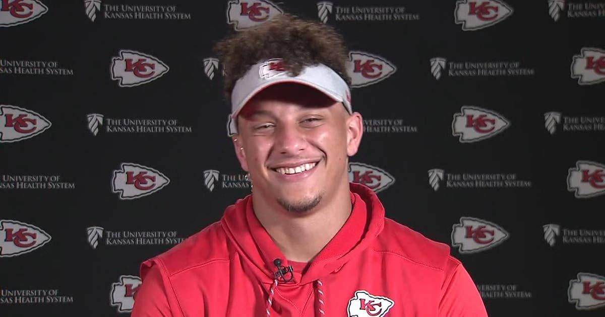 Hear how far Patrick Mahomes said was his longest pass 