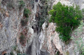
					Flash flood hits hikers in gorge in southern Italy; 8 dead
				