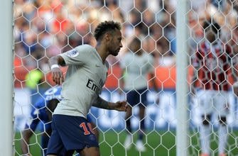 
					Neymar's mouth bloodied between 2 goals in PSG rout of Nice
				