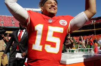 
					Chiefs spread the wealth on offense during blistering start
				