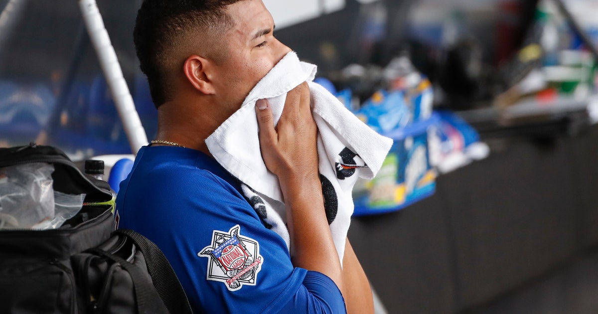 Cubs SS Russell placed on leave before loss to White Sox | FOX Sports