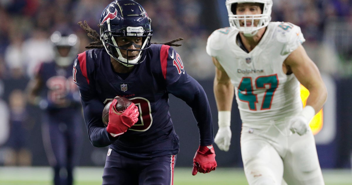 Miami's defense struggles in loss to Texans
Miami's defense struggles in loss to Texans