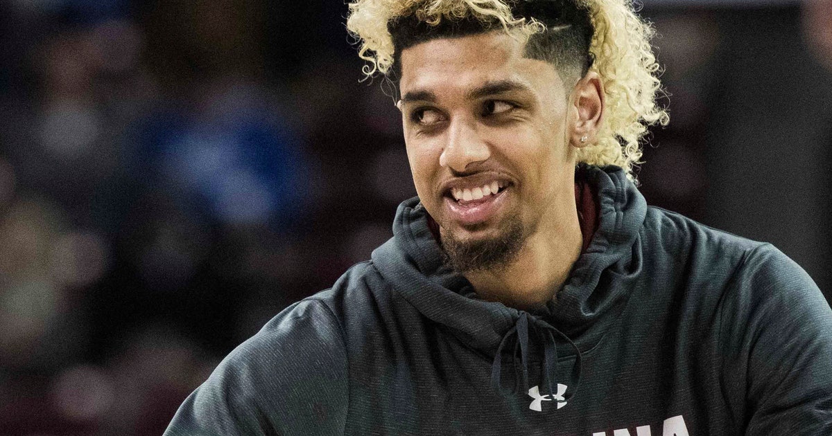 Witness details secret payments in college hoops recruiting
Witness details secret payments in college hoops recruiting