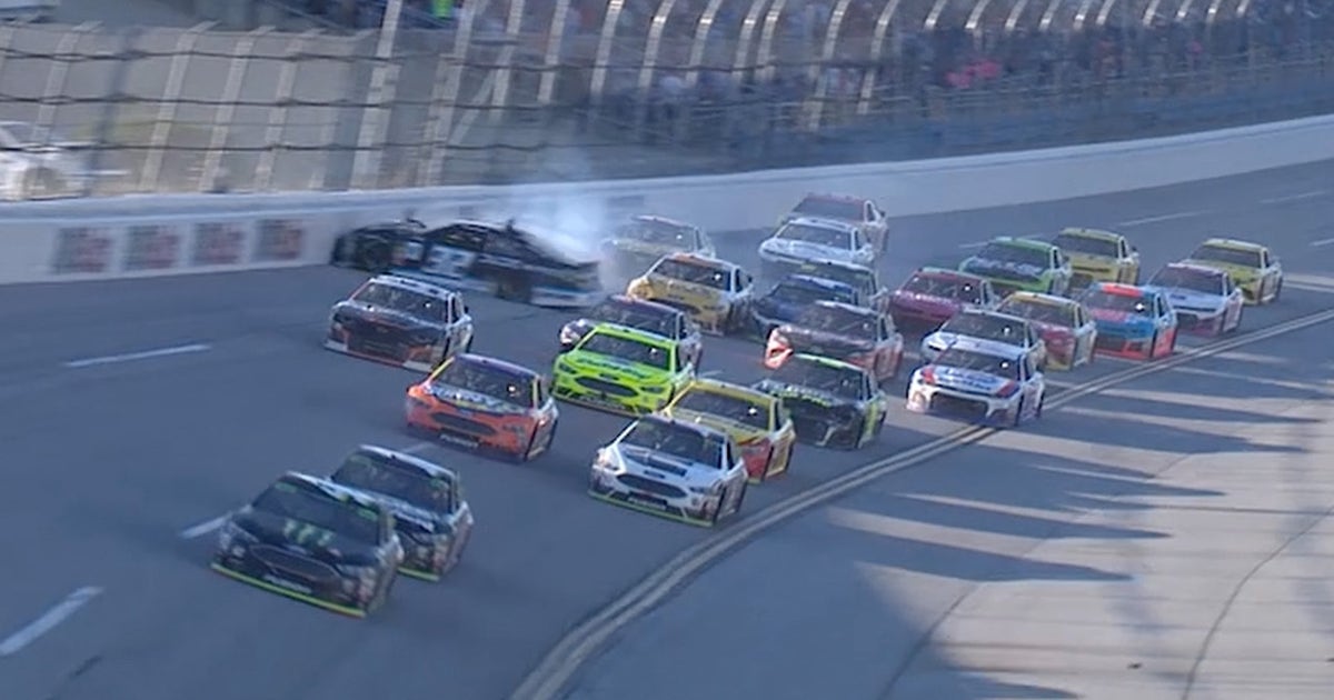 Chase Elliott & Matt DiBenedetto wreck on the final lap