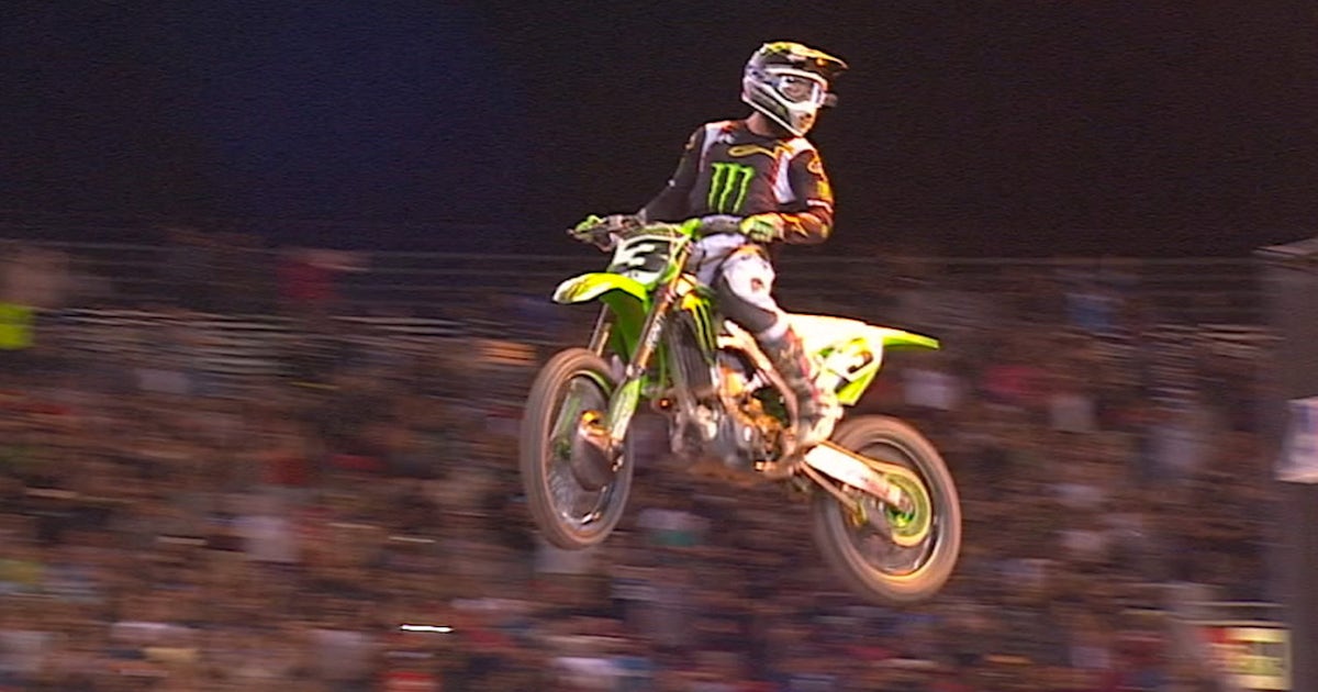 Eli Tomac dominates the second main event I MONSTER ENERGY CUP