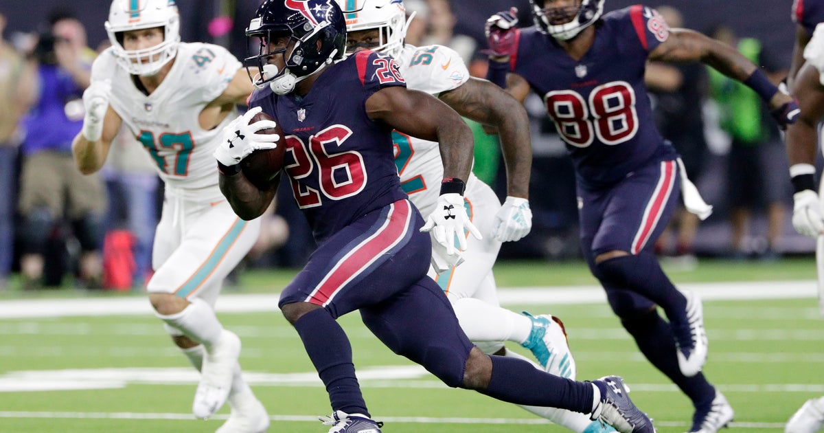 Miller's big game helps Texans beat Dolphins 42-23
Miller's big game helps Texans beat Dolphins 42-23
