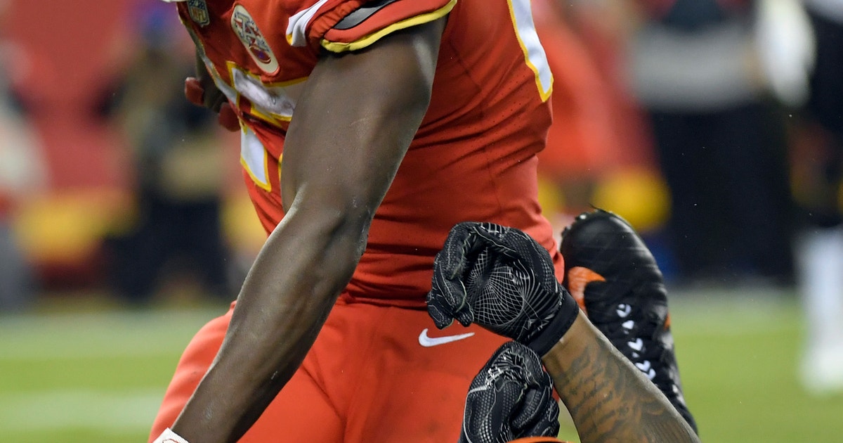 Chiefs finish tough stretch of season with blitzing of Cincy
Chiefs finish tough stretch of season with blitzing of Cincy