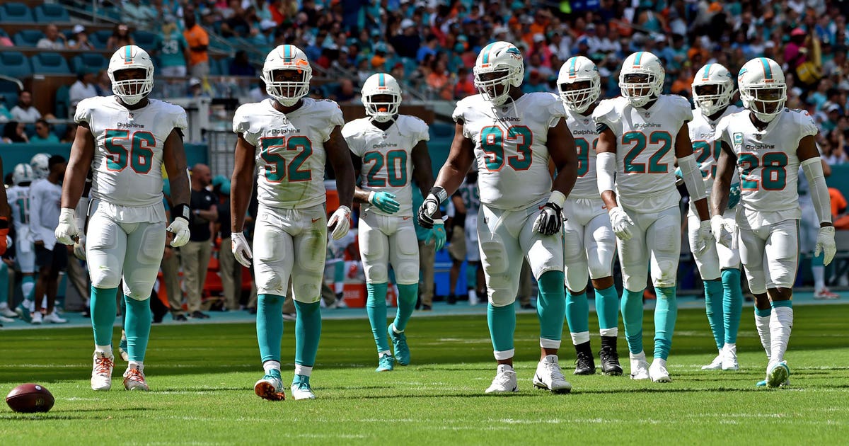 Dolphins arrive at bye week a .500 team with hopes of making playoffs still alive | FOX Sports