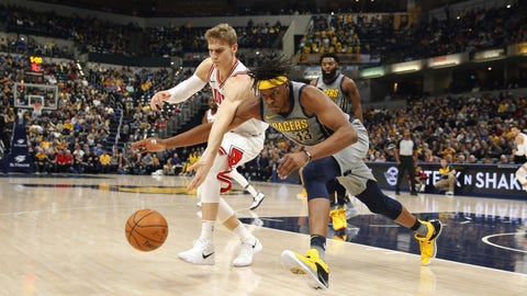 Trevor Ariza in Trade Rumors Between Suns and Lakers Trevor Ariza in Trade Rumors Between Suns and Lakers
