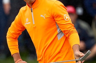 Fowler overcomes strange triple bogey to win Phoenix Open