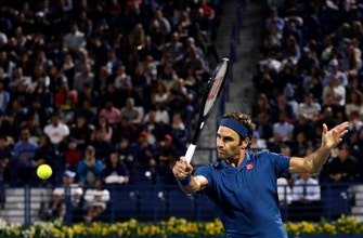 
					Federer reaches semis in Dubai as he chases 100th title
				