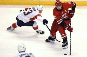 Williams scores twice, Hurricanes defeat Panthers 4-3